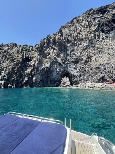 Explore beautiful private crystal waters bays that are only accessible by boat