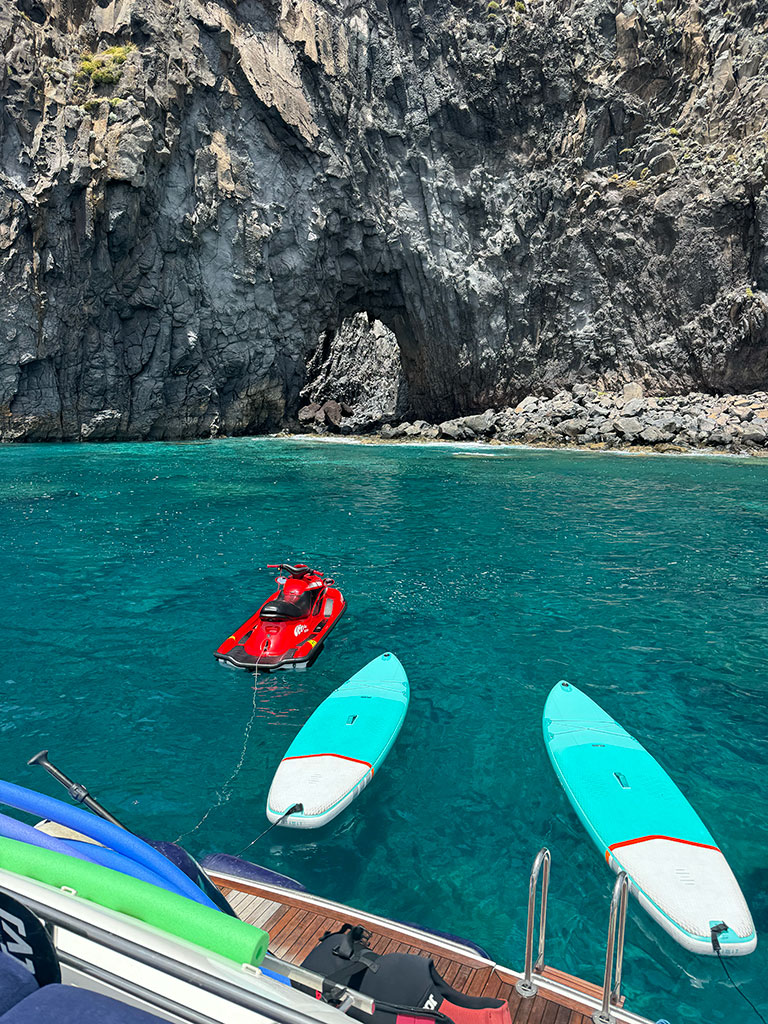 PADDLE BOARD